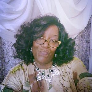 Meet your Posher, Shirley